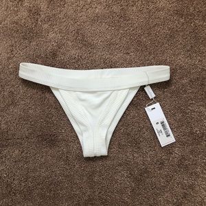 SOLD 🚫 Frankies Bikinis Cole bottom
